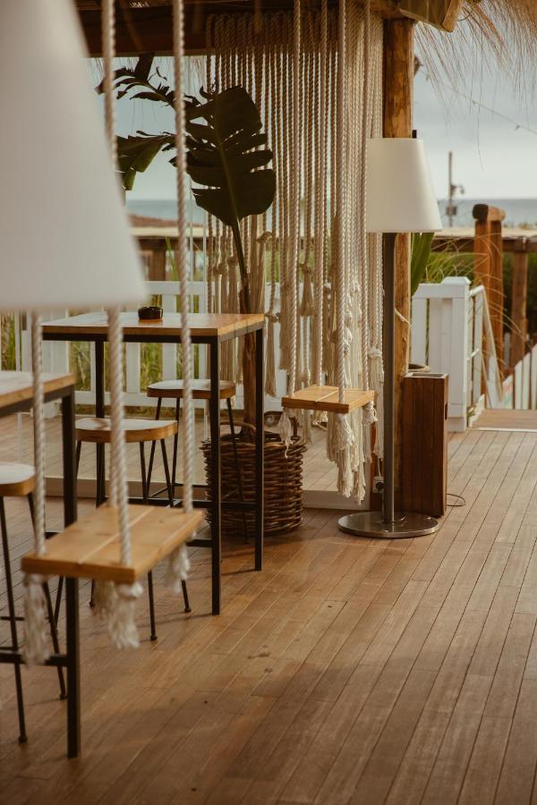 Cumeja Beach Club & Hotel Байя-Доміція Екстер'єр фото